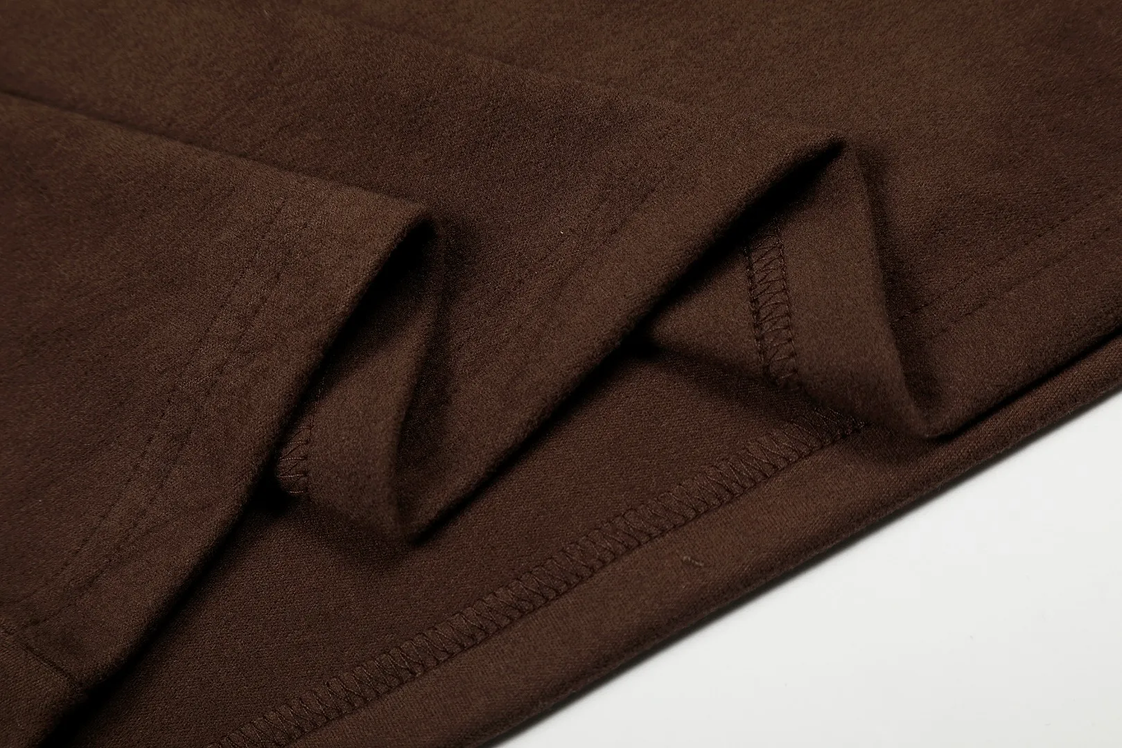 P190 Top quality" Style number: DS606# (not off the shelves all year round) [Ralph Lauren half turtleneck solid color pony embroidery logo basic round neck long sleeves] ✅Ralph Lauren Ralph Lauren classic basic versatile unisex half turtleneck pullover German velvet long sleeves ✅Main supply platform live broadcast Wholesale entities Replenish when out of stock Not off the shelves ✅ZP quality 1:1 version Scan the code to enter the GF website Counter quality ✅Detailed quality The only one in Guangzhou 280g German velvet fabric is comfortable and warm. It focuses on high-end and cost-effective. Needless to say good quality. ✅The version is restored to the original order. The maximum size can be worn up to 180 pounds. Loose, comfortable and stress-free. ✅The upper body is simple and easy to match. A must-have item for ootd. Good-looking clothes are never picky. A must-have in couples' wardrobes. Size: